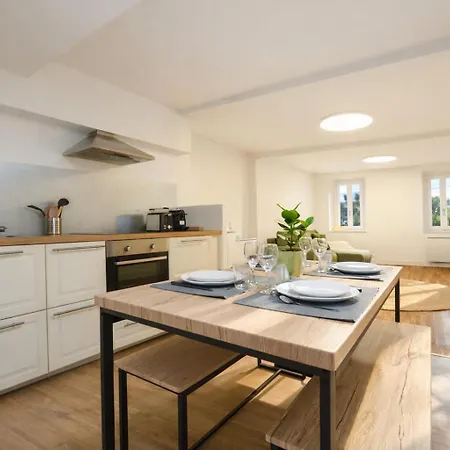 Centre Historique De - Grand T2 De 52 M - 4 Personnes Apartmán *